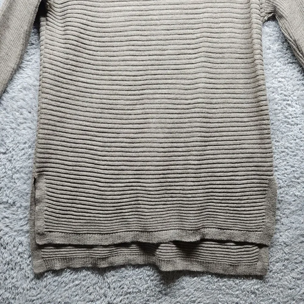 Tahari Womens Brown Ribbed Merino Wool Sweater Button Down Back Size Medium